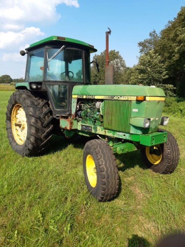 John Deere 4040 te koop met amerikaanse 6,6 ltr. Motor en quad range transmissie
